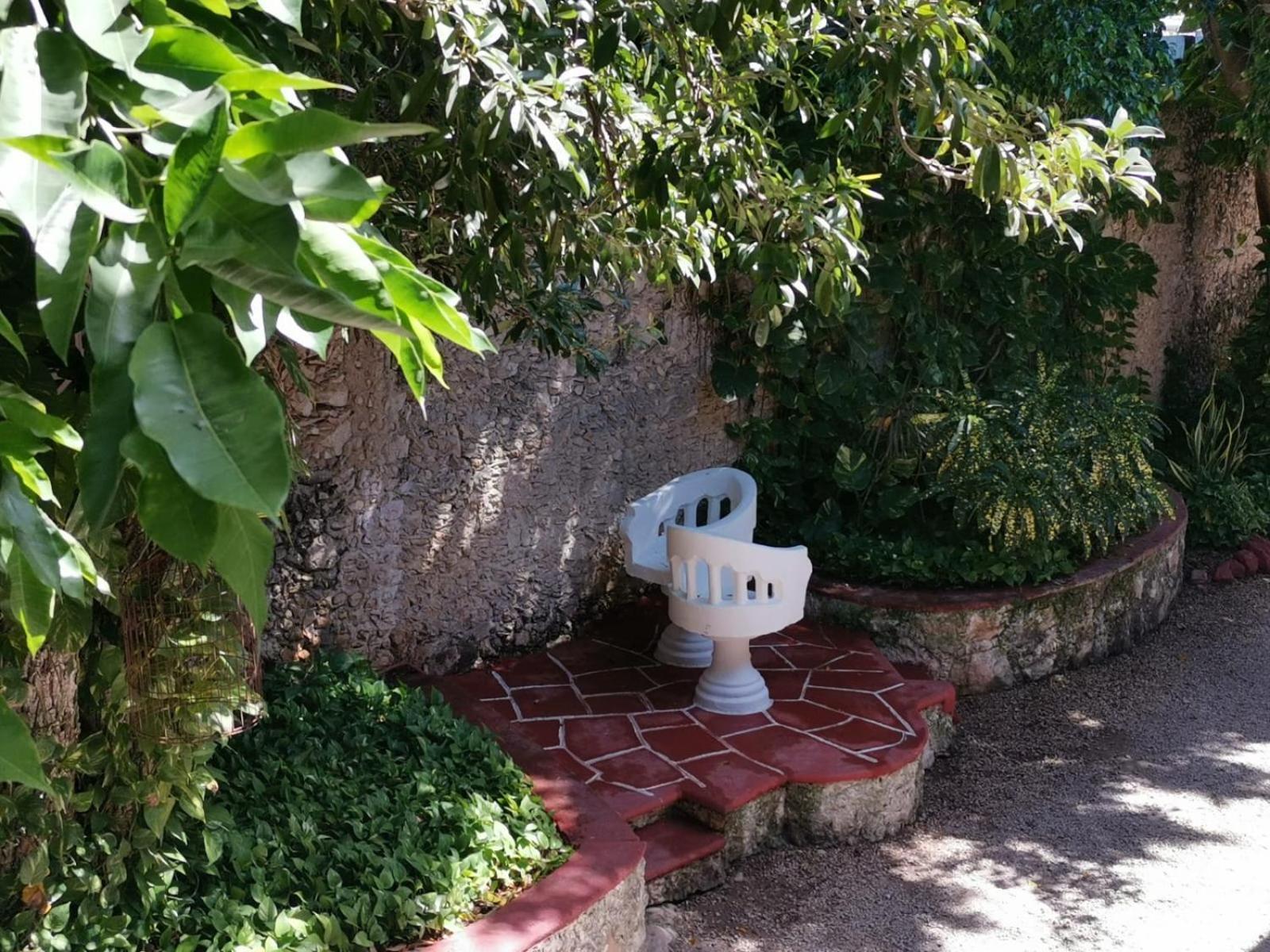 Hotel Holly Merida Bagian luar foto